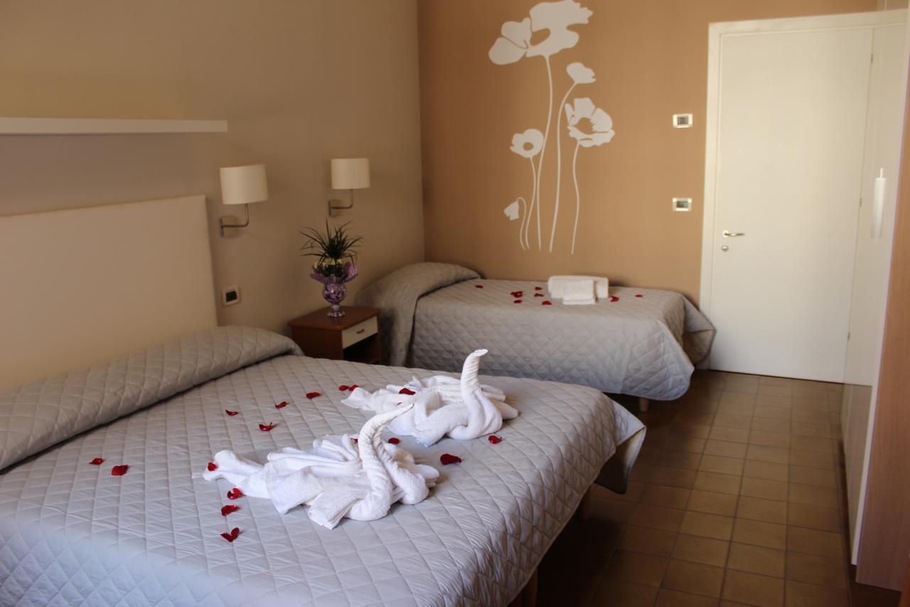 Hotel Losanna Rimini Dış mekan fotoğraf